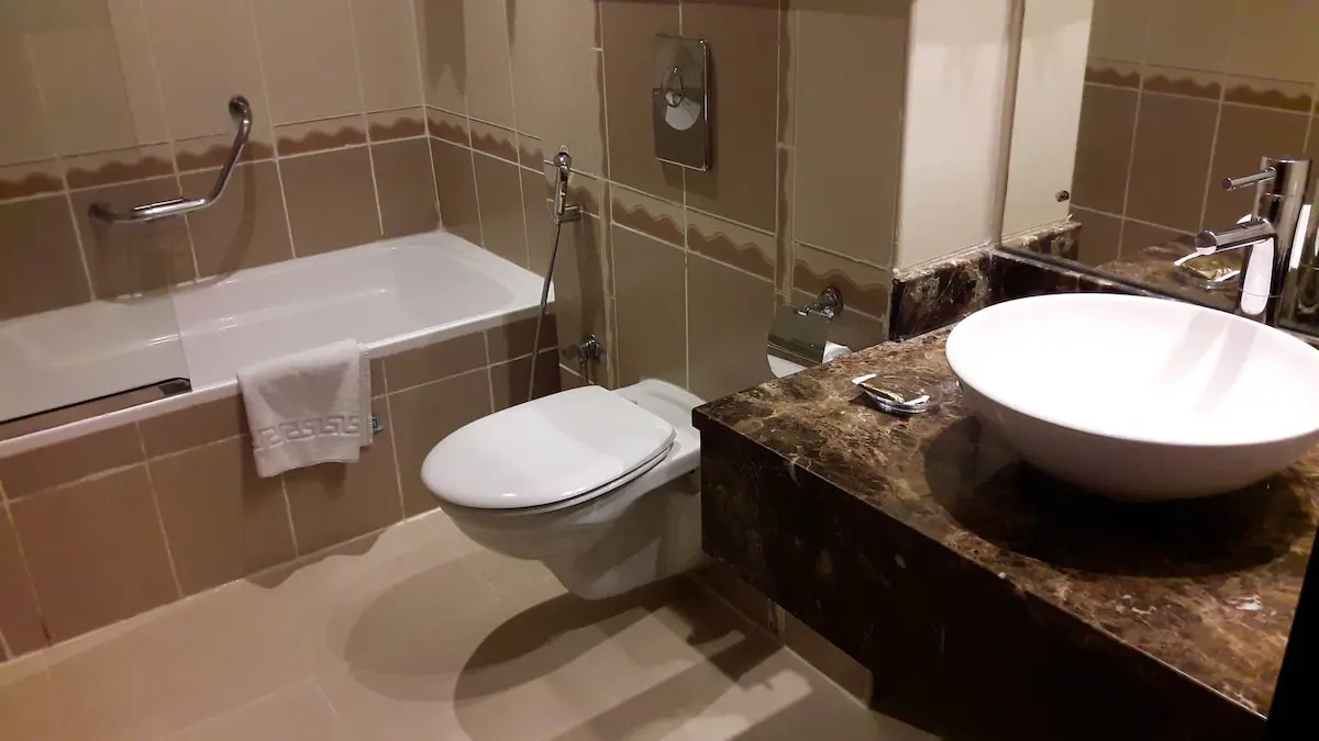 سرویس بهداشتی و حمام هتل لندمارک ریکا دبی